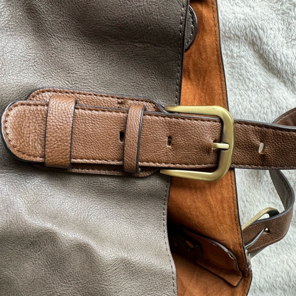 Pocketbook - Picture 5 of 9